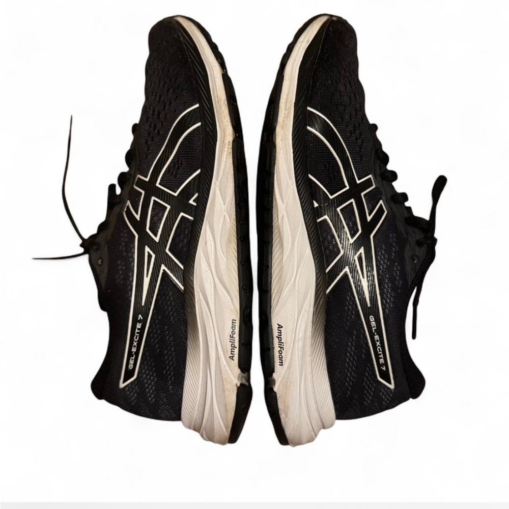 ASICS Gel excite 7 black and white trainers women’s 7